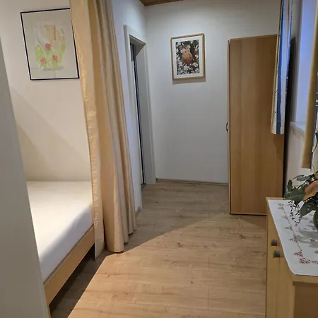 Schlossblick * Ramingstein